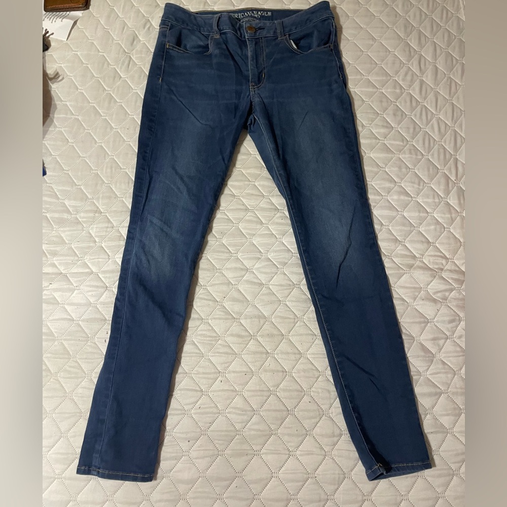 American eagle jeans. No holes. Stretch material.